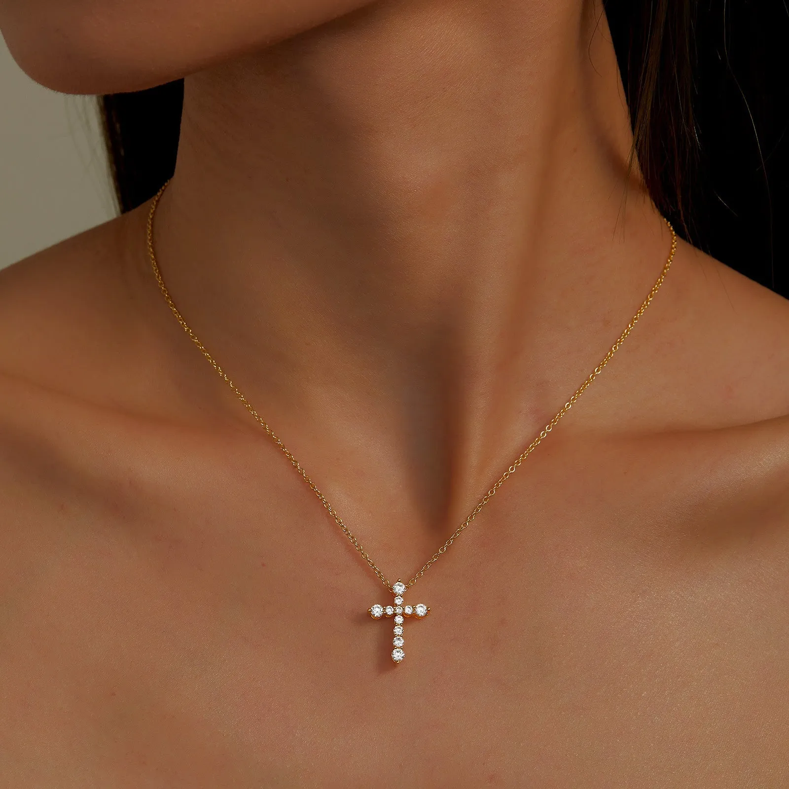 0.67 CTW Cross Pendant Necklace