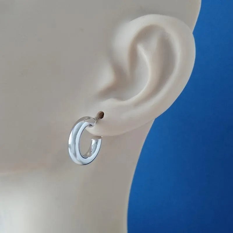 18ct White Gold 10mm Plain Hoop Earrings