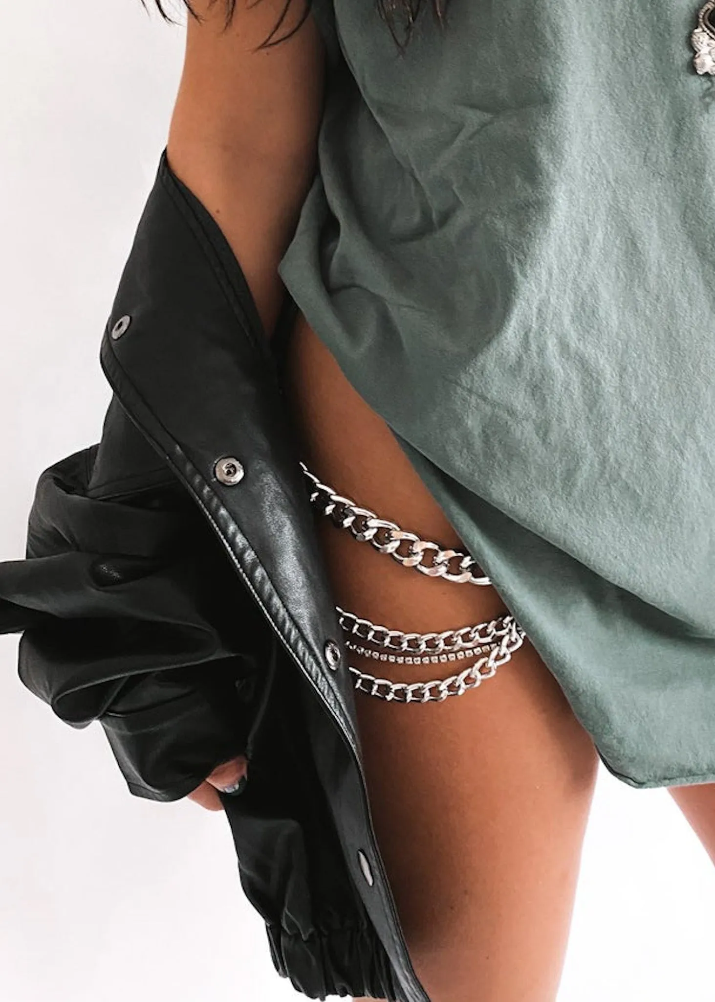 BRIDE (LIGHTENING) SIDE SLIT TEE
