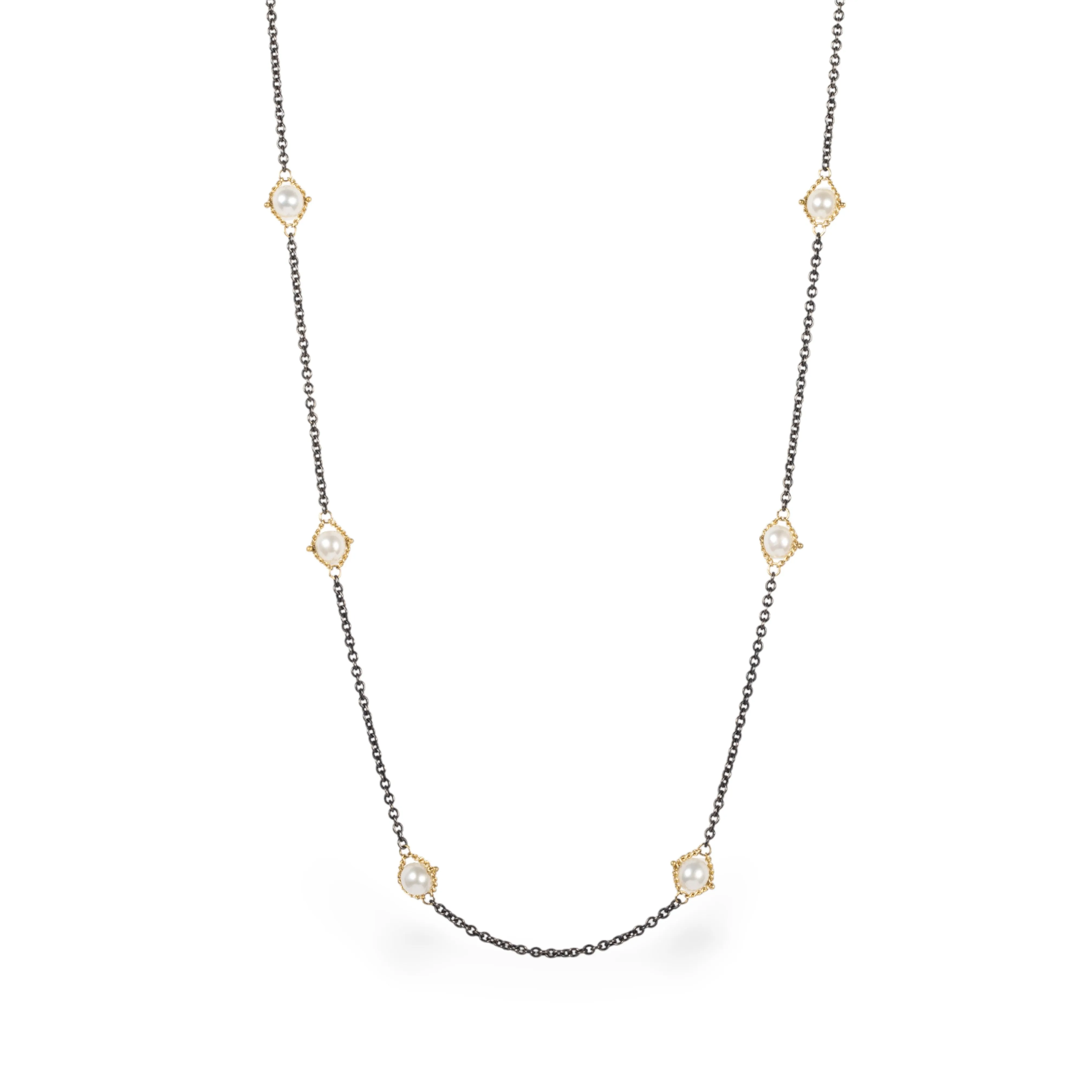 Elegant Freshwater Pearl Contrast Necklace - Stylish and Sophisticated Jewelry Accessory