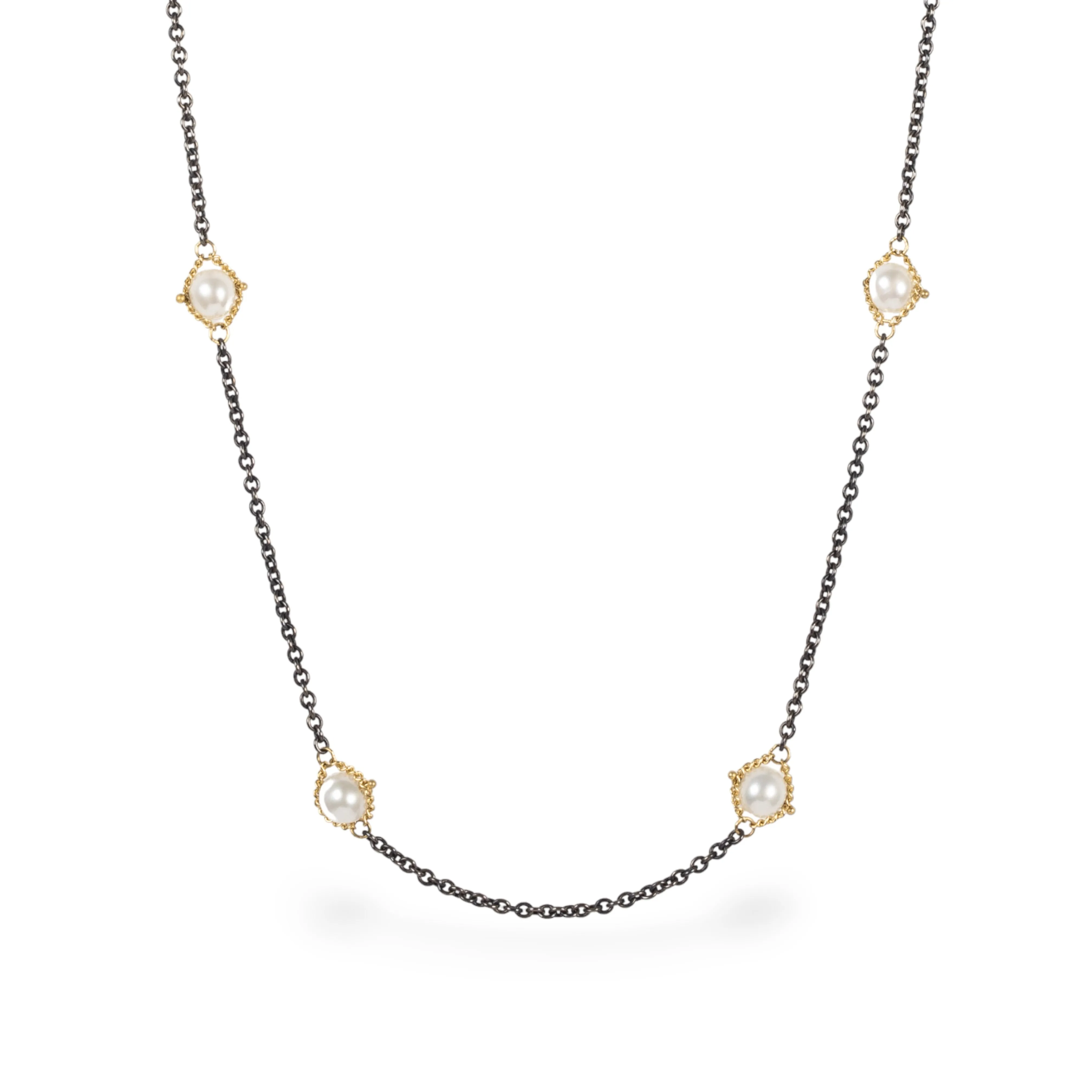 Elegant Freshwater Pearl Contrast Necklace - Stylish and Sophisticated Jewelry Accessory