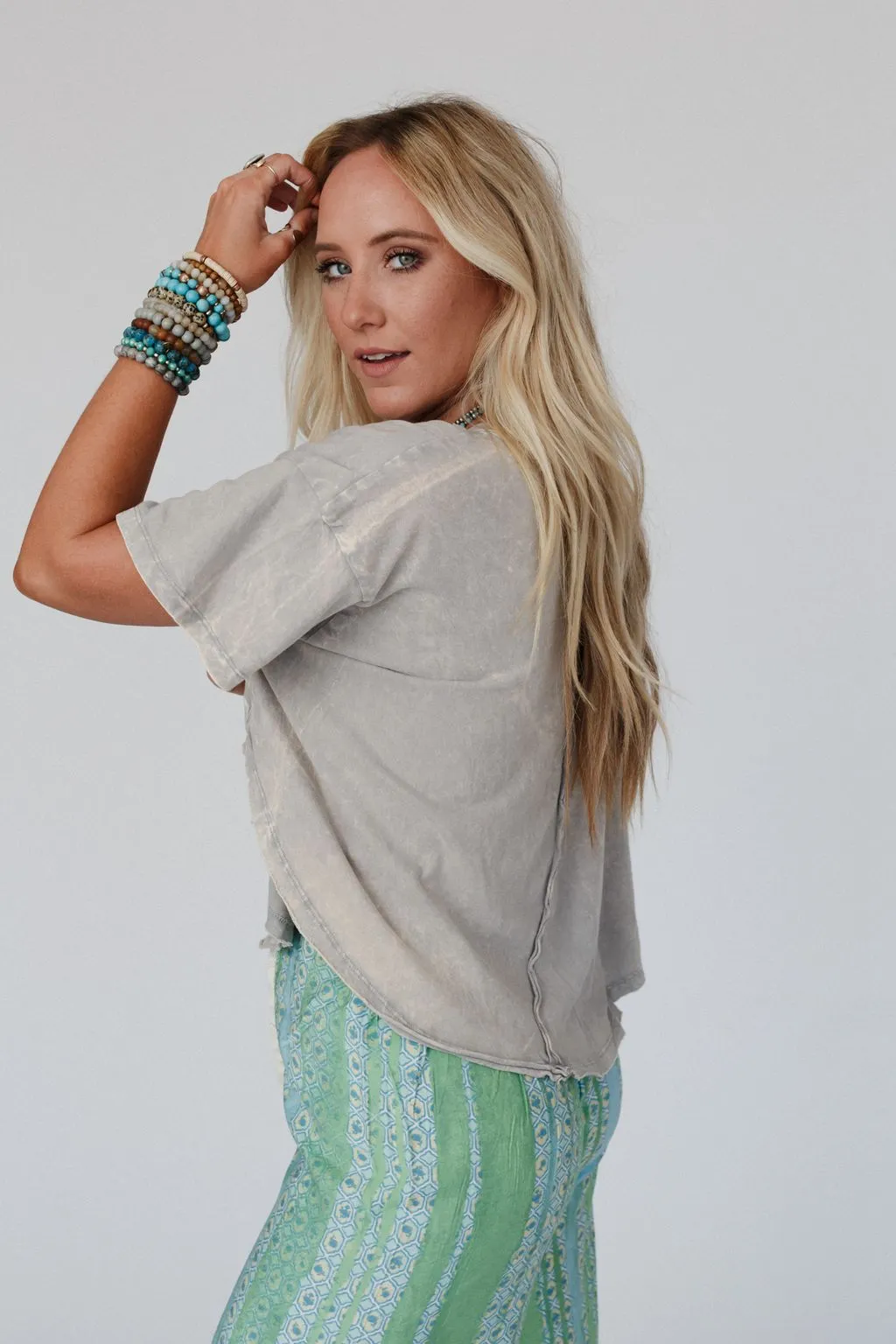 Free Flowing Tee - Gray