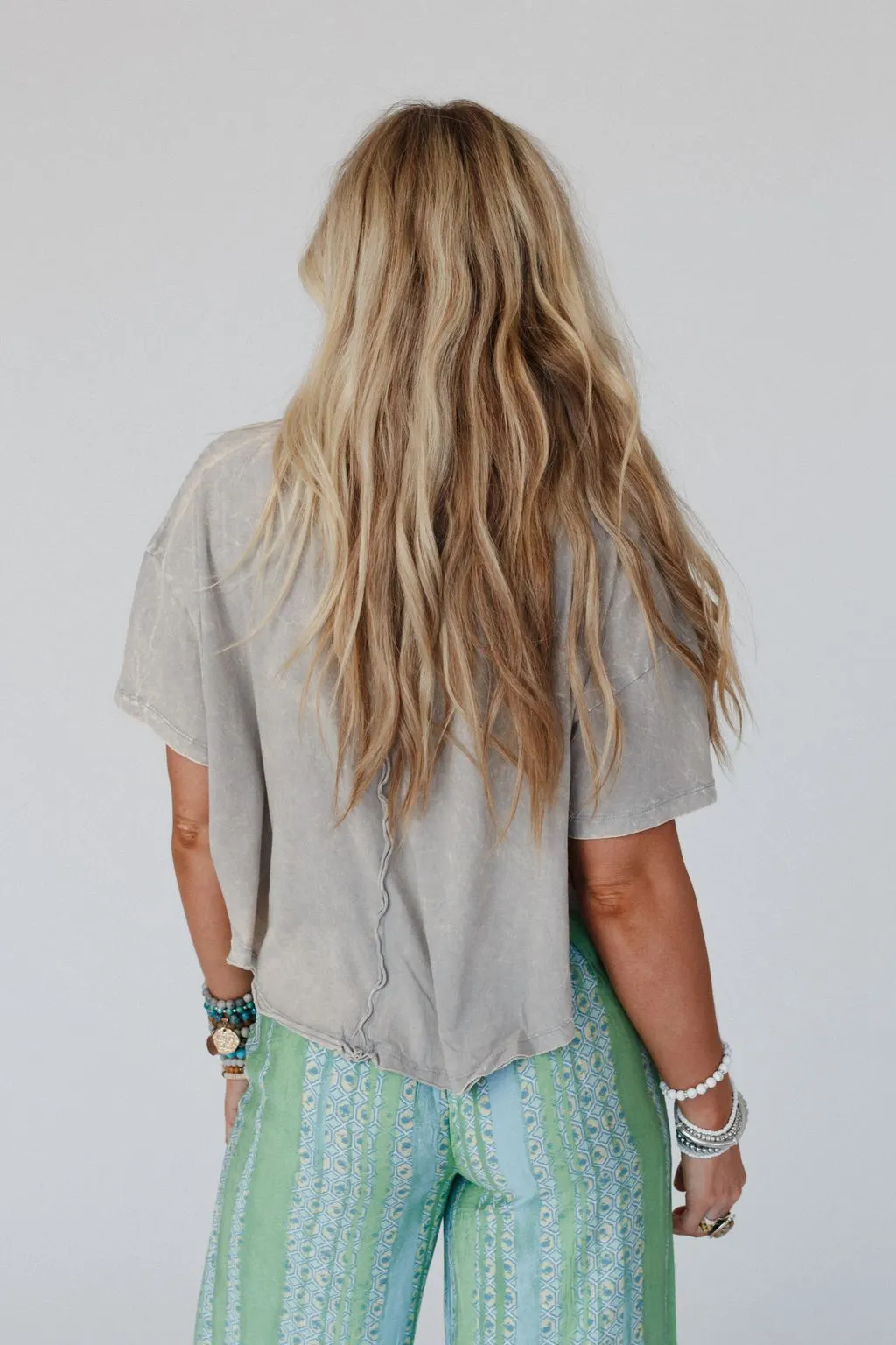 Free Flowing Tee - Gray