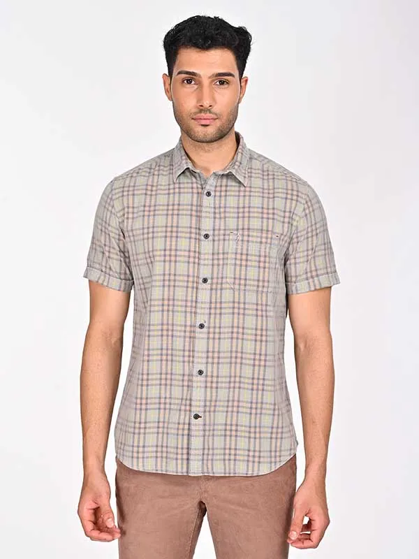 Stylish Mens Half Sleeve Cotton Checked Shirt
