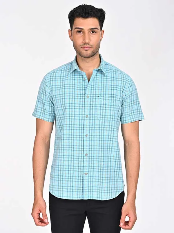 Stylish Mens Half Sleeve Cotton Checked Shirt