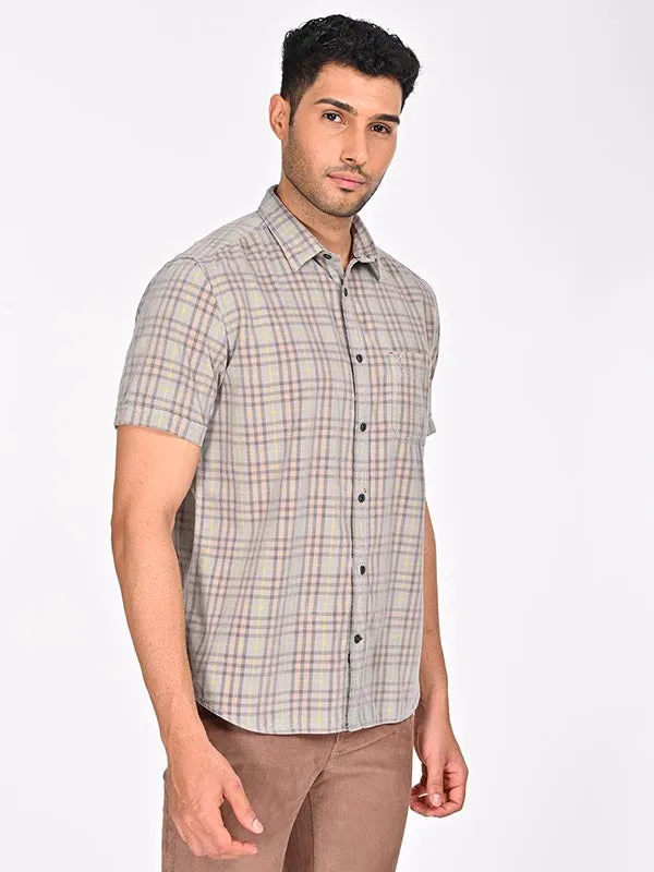 Stylish Mens Half Sleeve Cotton Checked Shirt