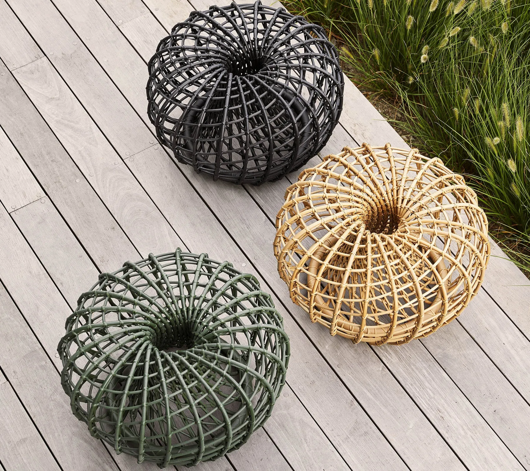 Nest coffee table/footstool, small, dia. 67 cm