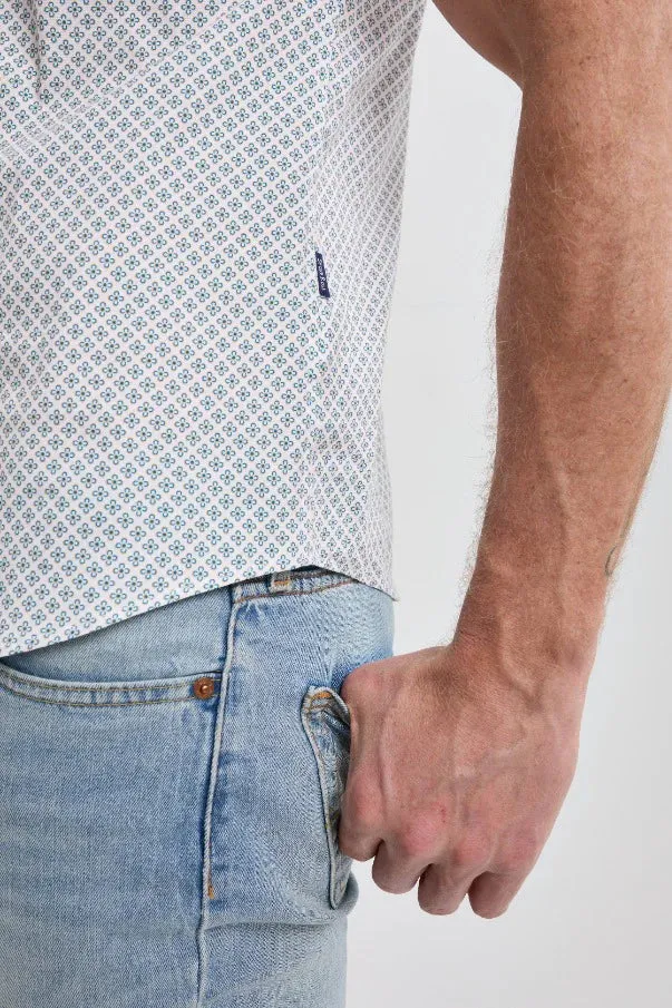 Stone Rose S/S Woven Printed Shirt in White Flowers