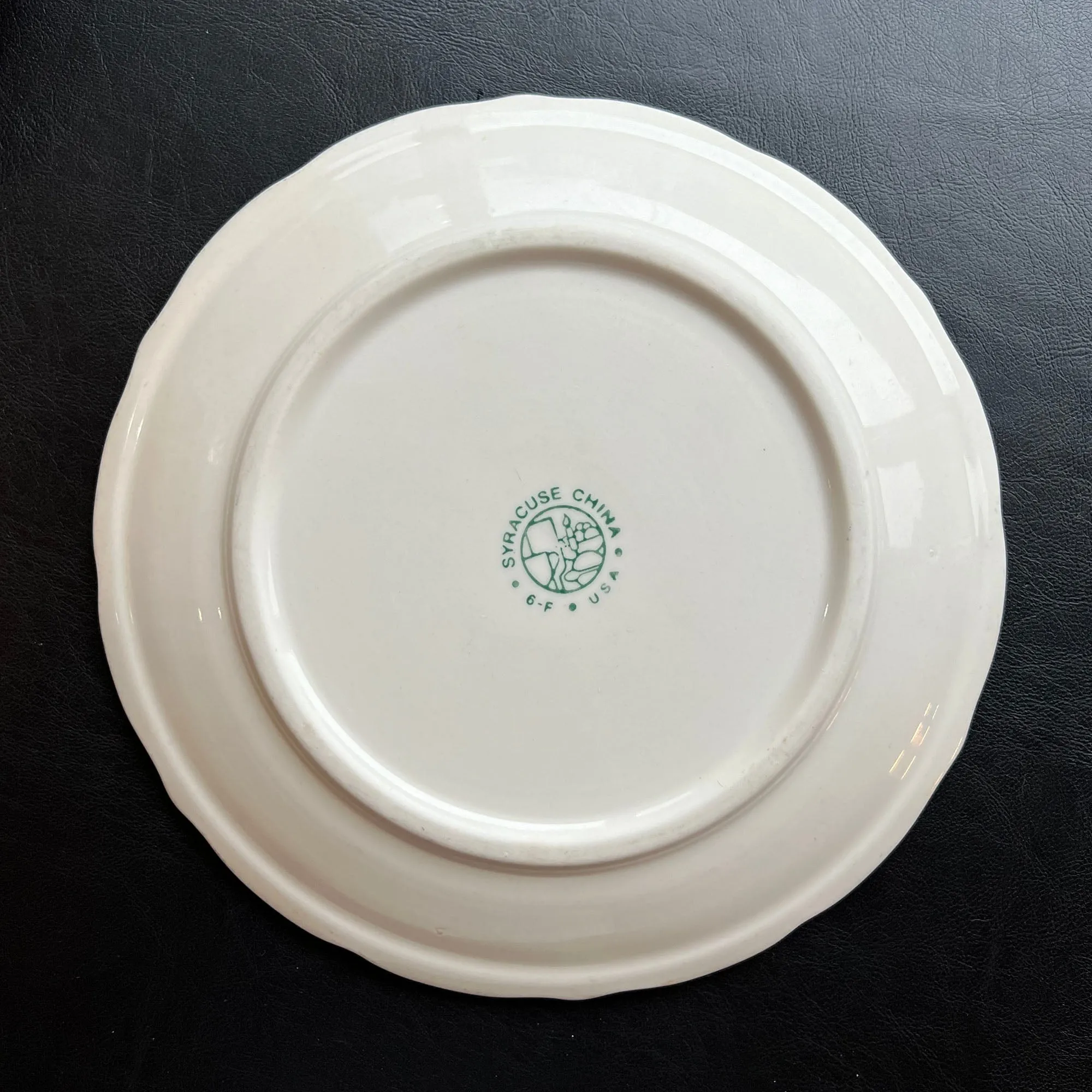 Syracuse Strawberry Hill Pink China Luncheon Plates 9.25 in.