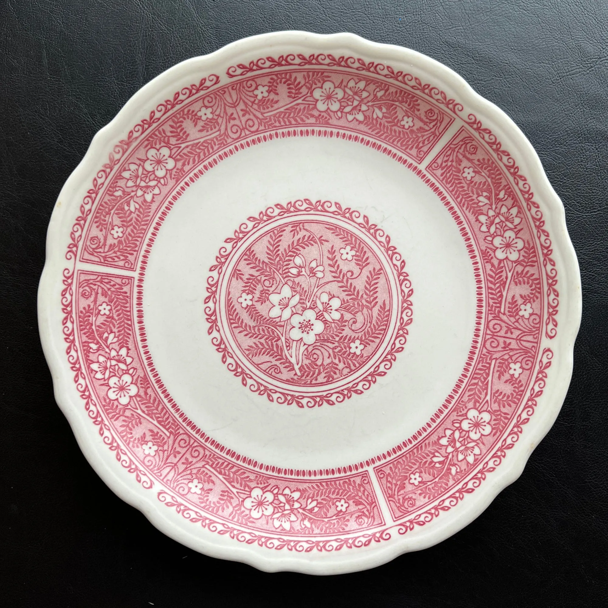 Syracuse Strawberry Hill Pink China Luncheon Plates 9.25 in.