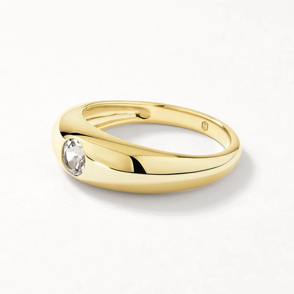 White Topaz Round Curve Pinky Ring in Gold